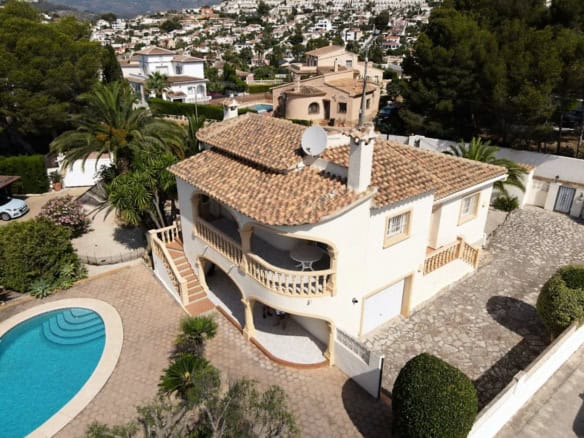Villa for sale in Carrio Alto