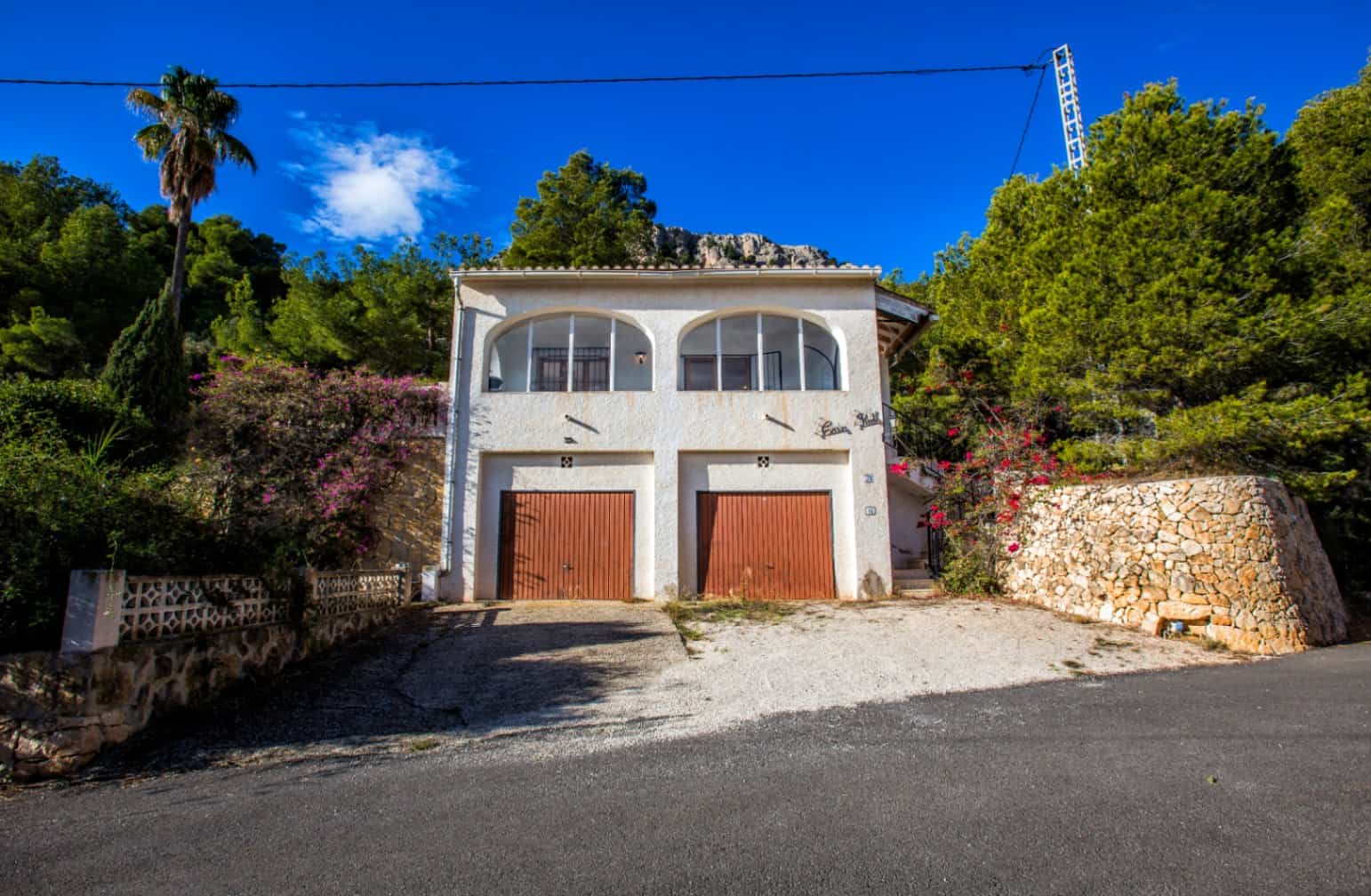 Sea view villa and additional plot for sale in Calpe