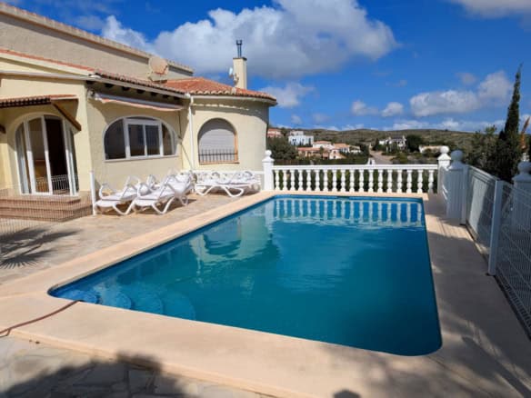 Villa for sale in Benitachell