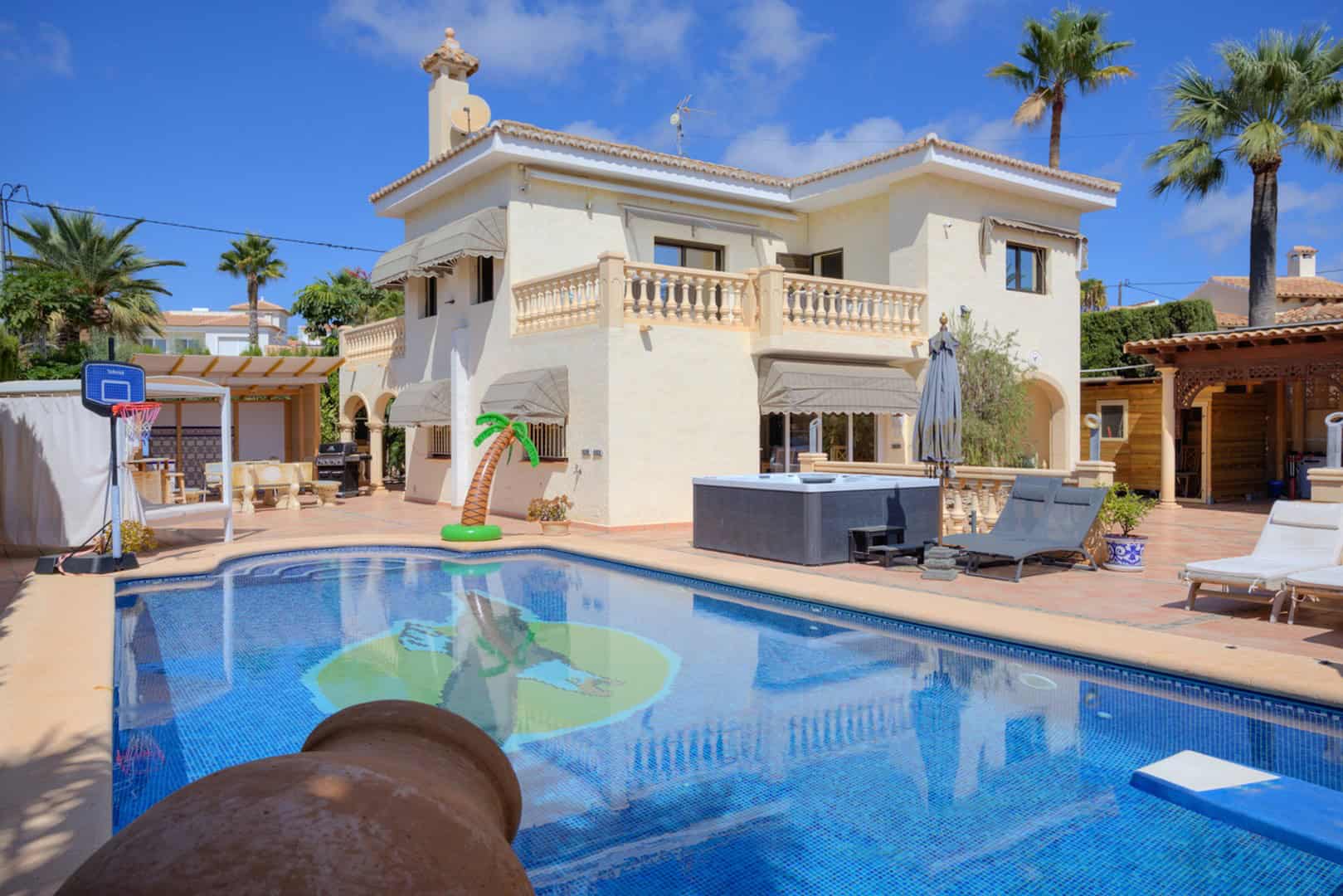 Villa for sale in Calpe
