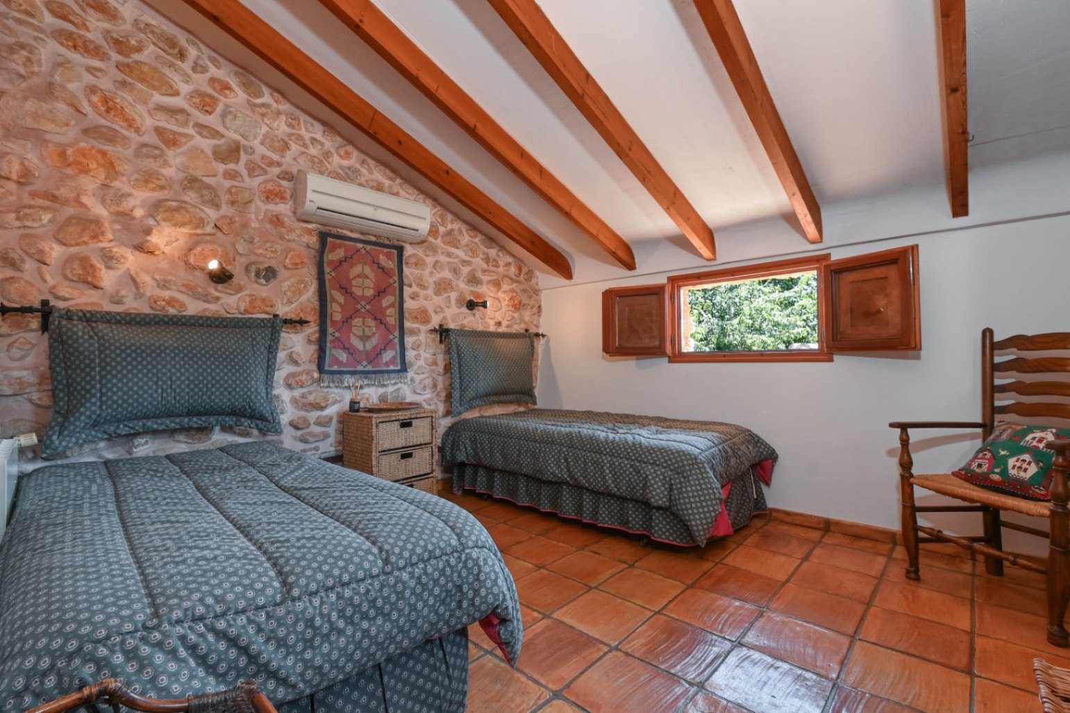 RE02-703658 villa for sale in Jalón