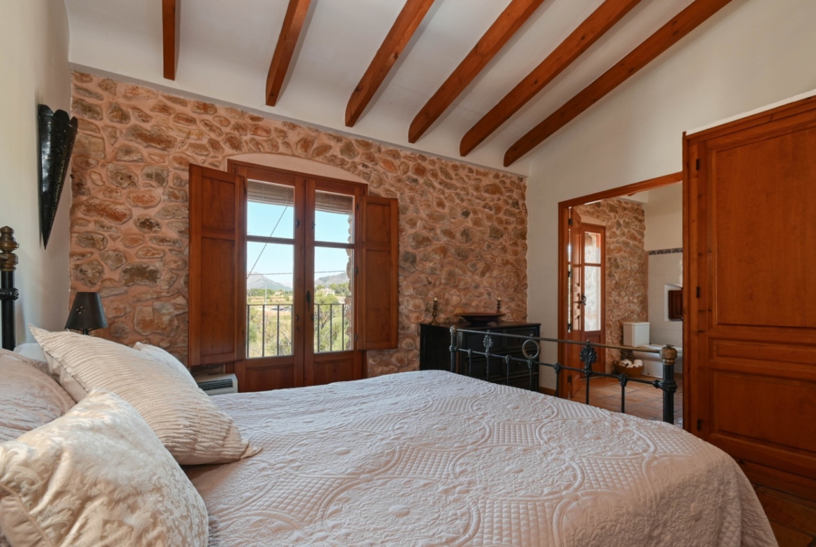 RE02-703658 villa for sale in Jalón