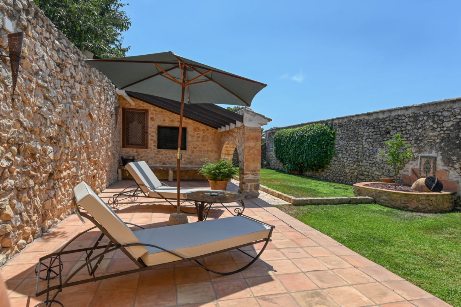 RE02-703658 villa for sale in Jalón