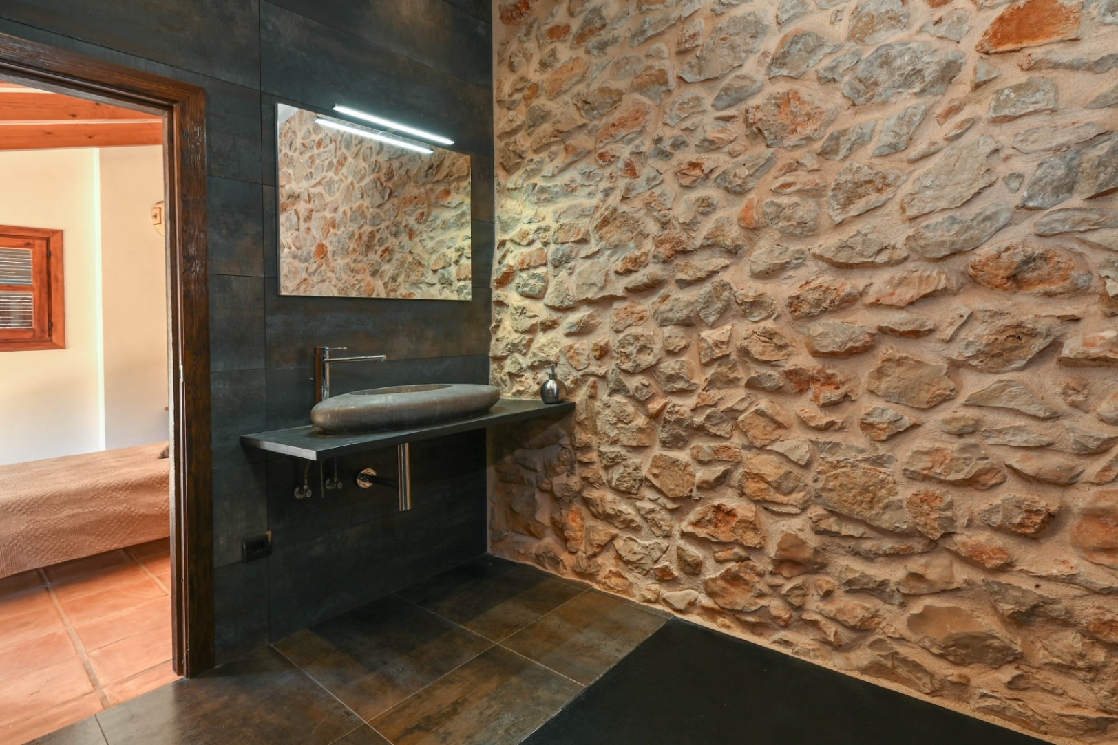 RE02-703658 villa for sale in Jalón