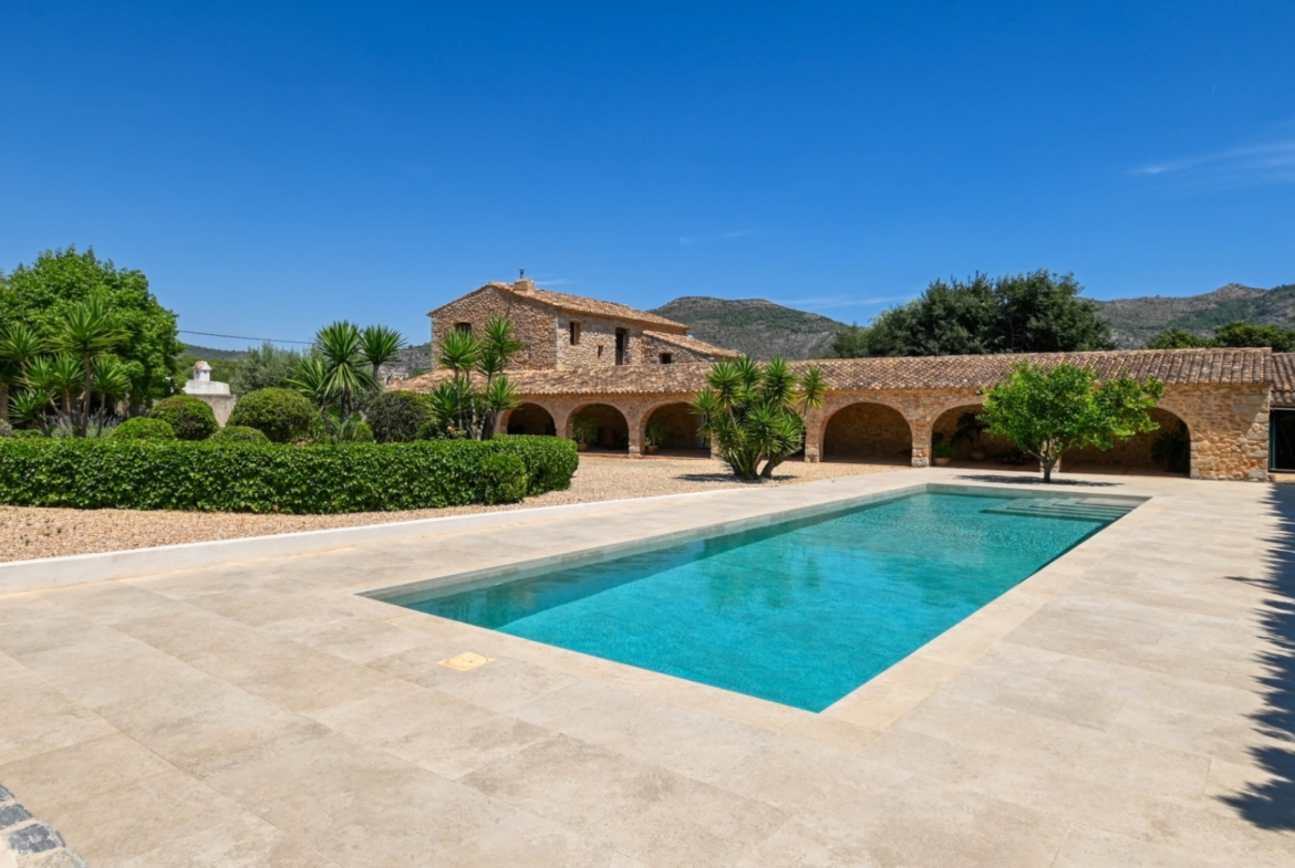 RE02-703658 villa for sale in Jalón