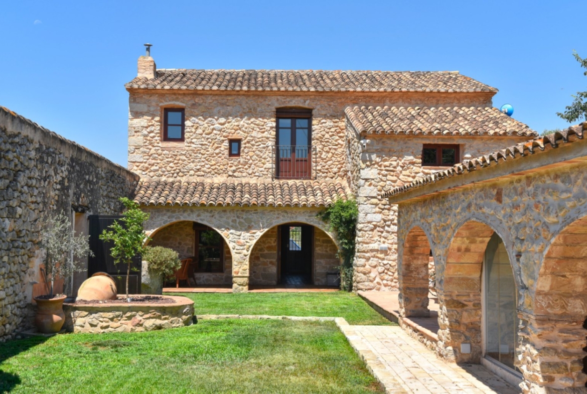 RE02-703658 villa for sale in Jalón