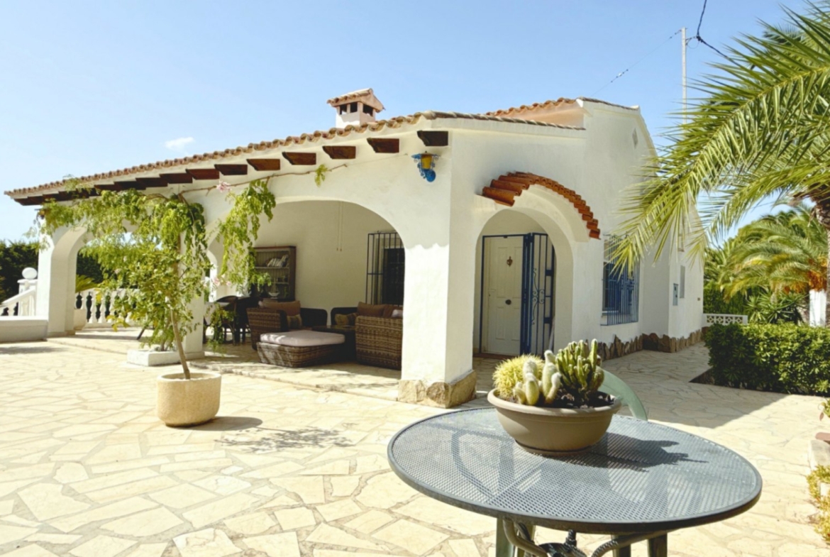 RE02-143252 villa zum verkauf in Moraira