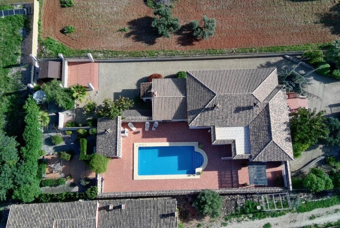 RE02-447952  villa à la vente à Jalón