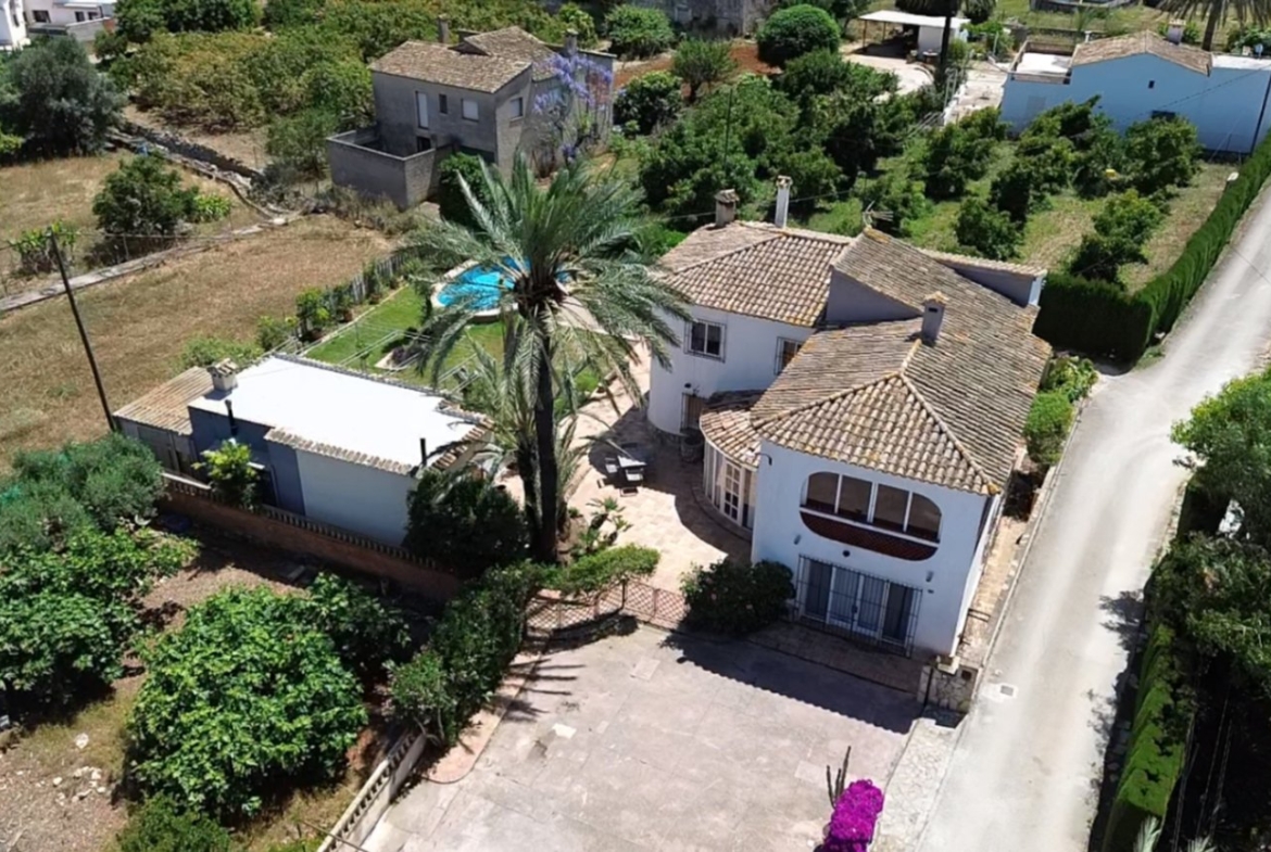 RE02-133028  villa en venta en Pedreguer