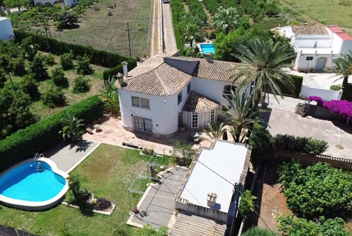 RE02-133028  villa en venta en Pedreguer