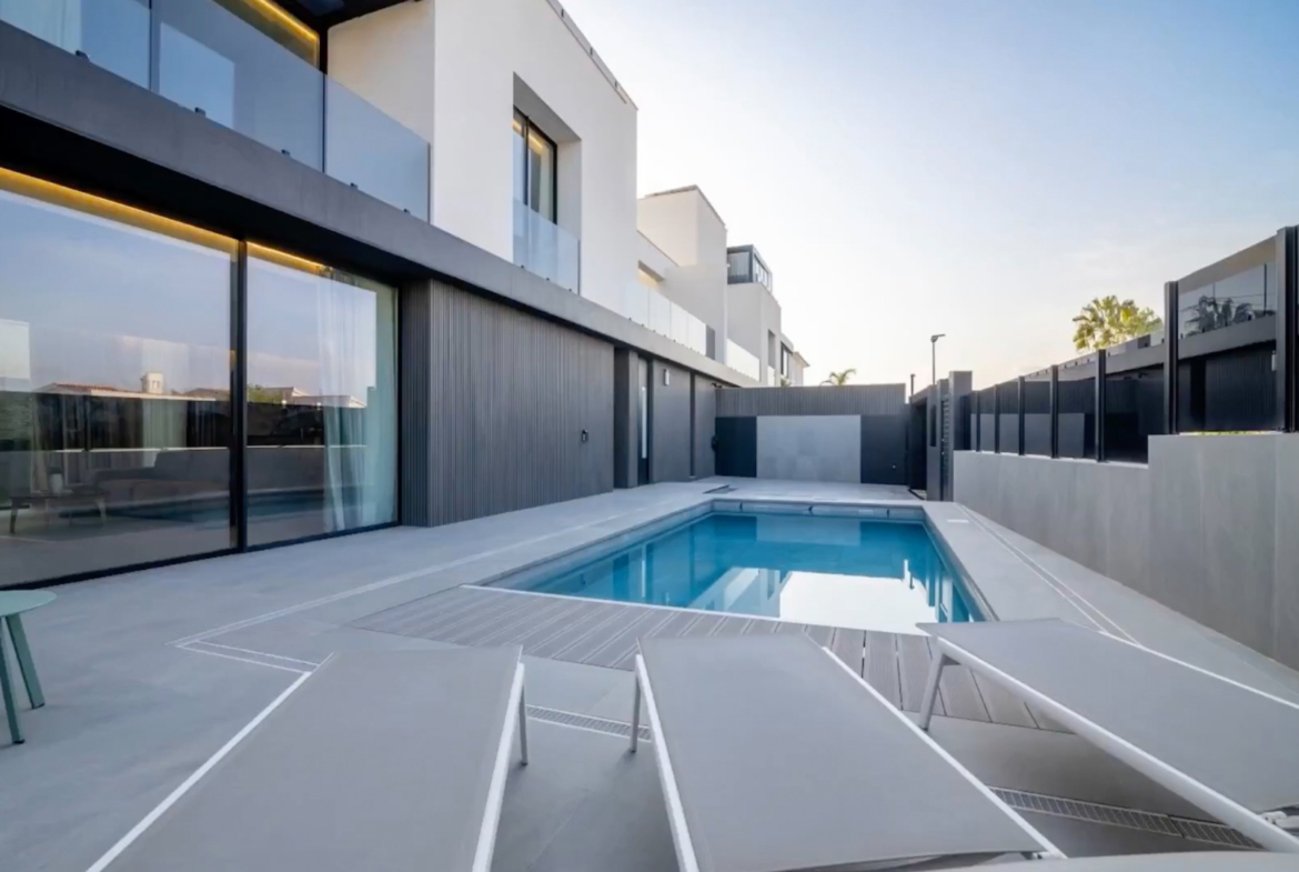 RE02-556141 villa zum verkauf in Albir