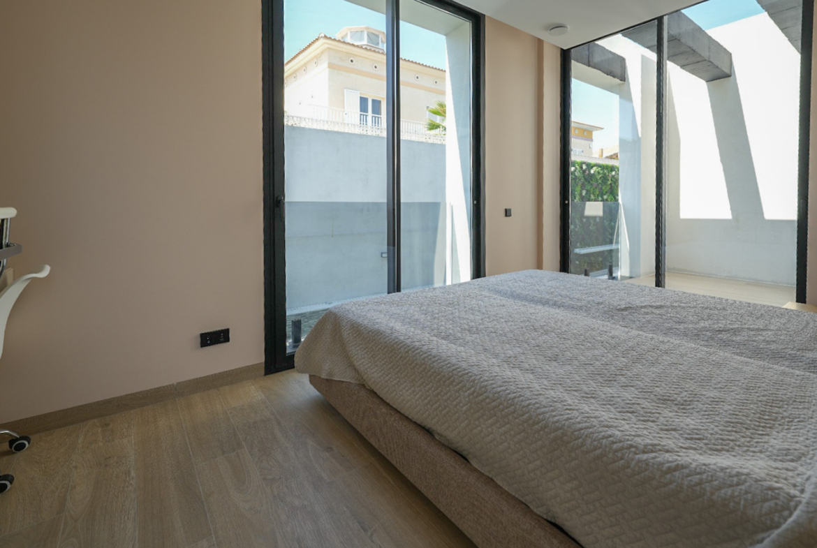 RE02-556141 villa zum verkauf in Albir
