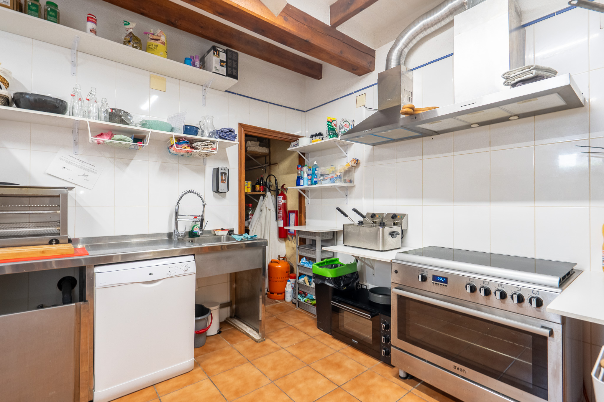 RE02-377620  commercial_premises à la vente à Sagra