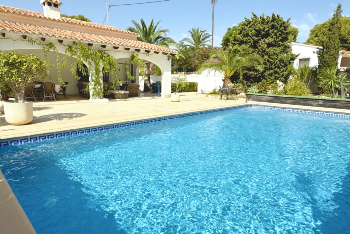 RE02-143252 villa zum verkauf in Moraira
