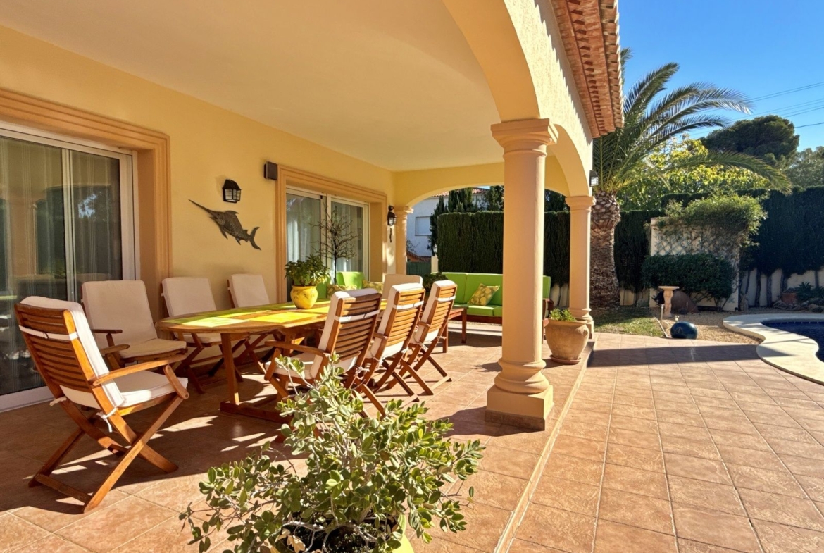 RE02-004306 villa zum verkauf in Benissa