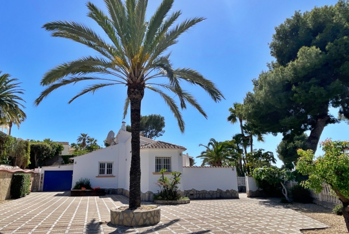 RE02-396526 villa zum verkauf in Moraira