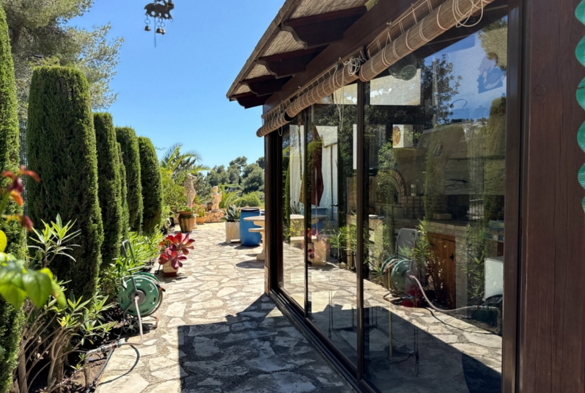 RE02-504653 villa zum verkauf in Moraira