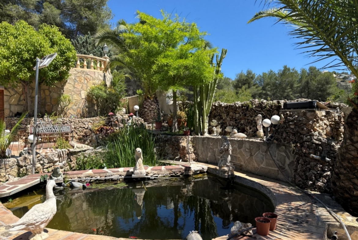 RE02-504653 villa zum verkauf in Moraira