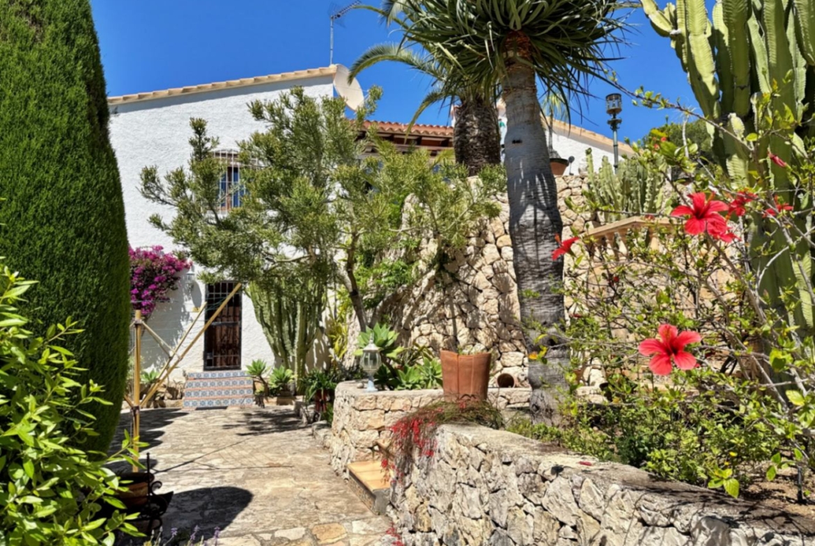 RE02-504653 villa zum verkauf in Moraira