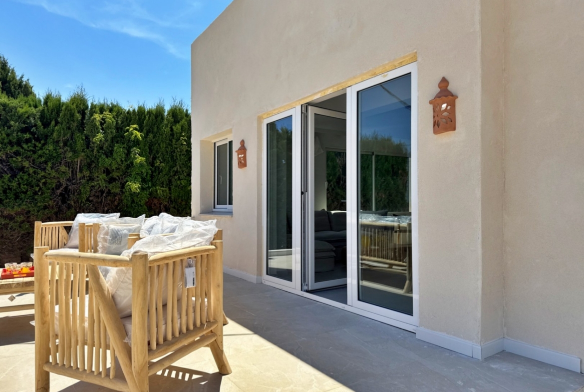 RE02-032891 villa for sale in Benissa
