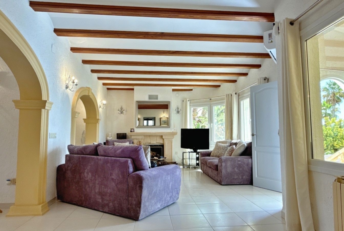 RE02-784904 villa zum verkauf in Moraira