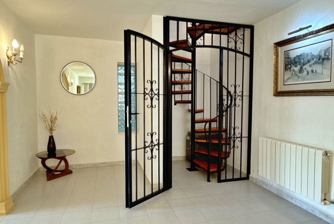 RE02-784904 villa zum verkauf in Moraira