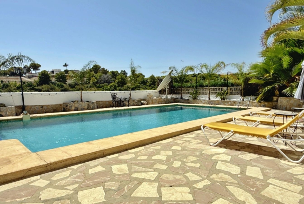 RE02-784904 villa zum verkauf in Moraira