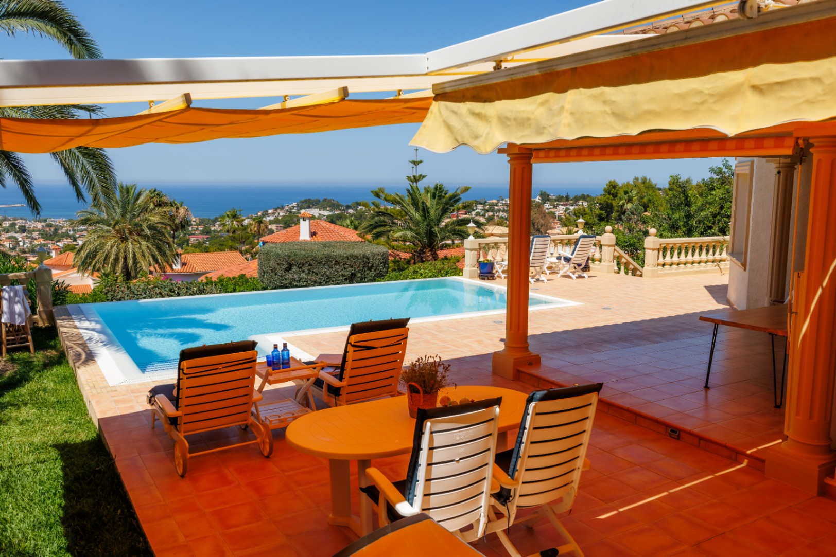 RE02-134204 villa for sale in Denia