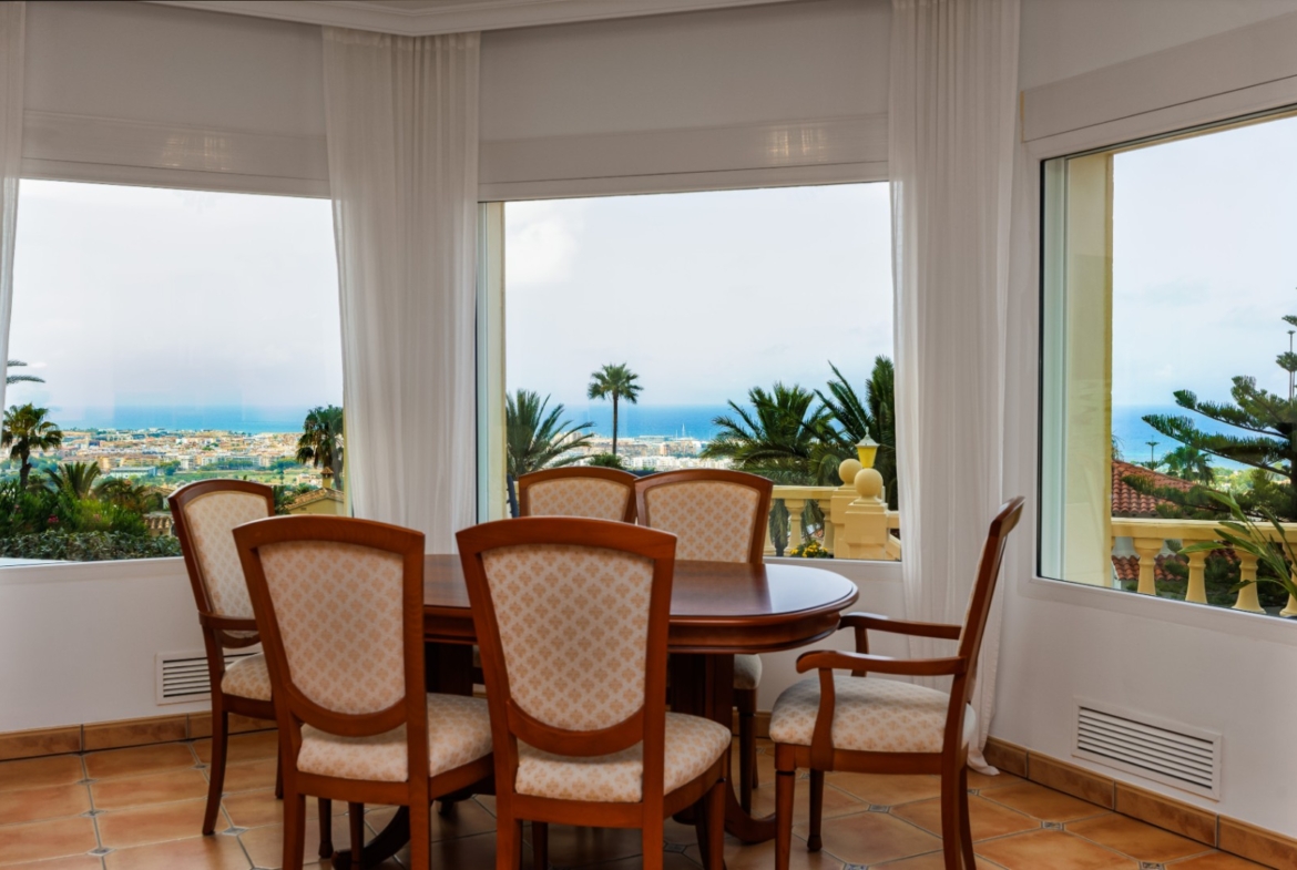 RE02-134204 villa for sale in Denia