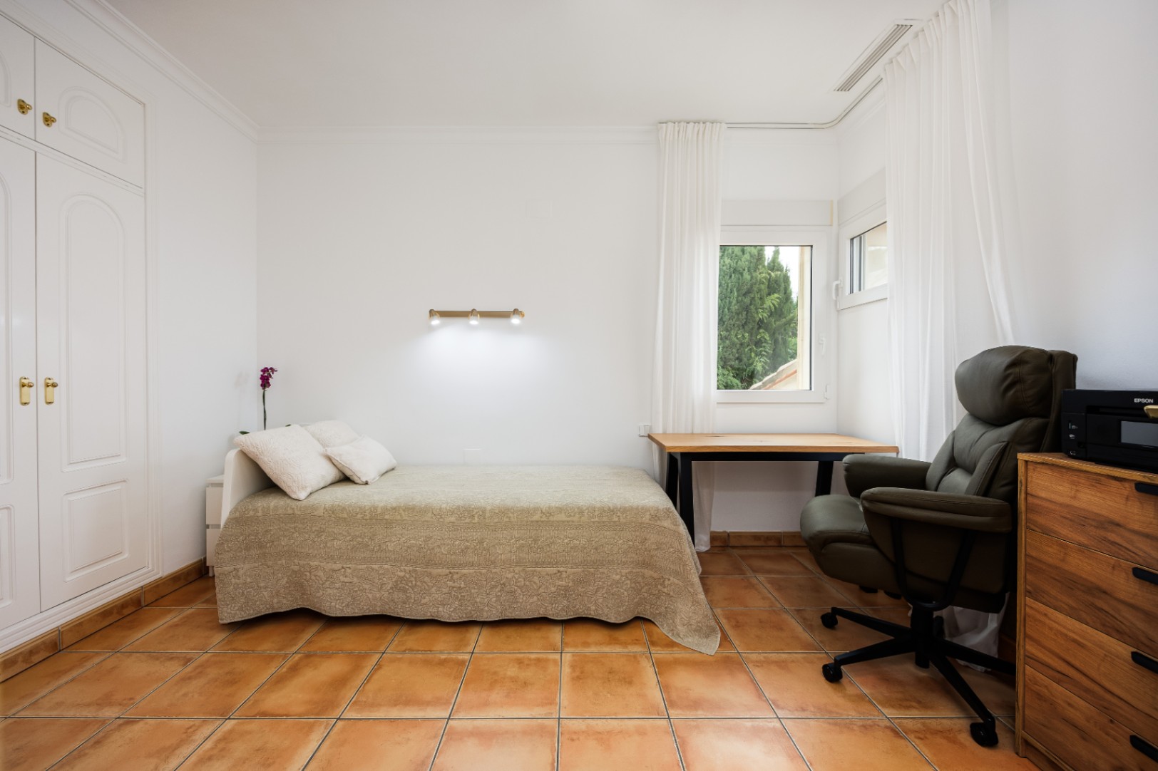 RE02-134204 villa for sale in Denia