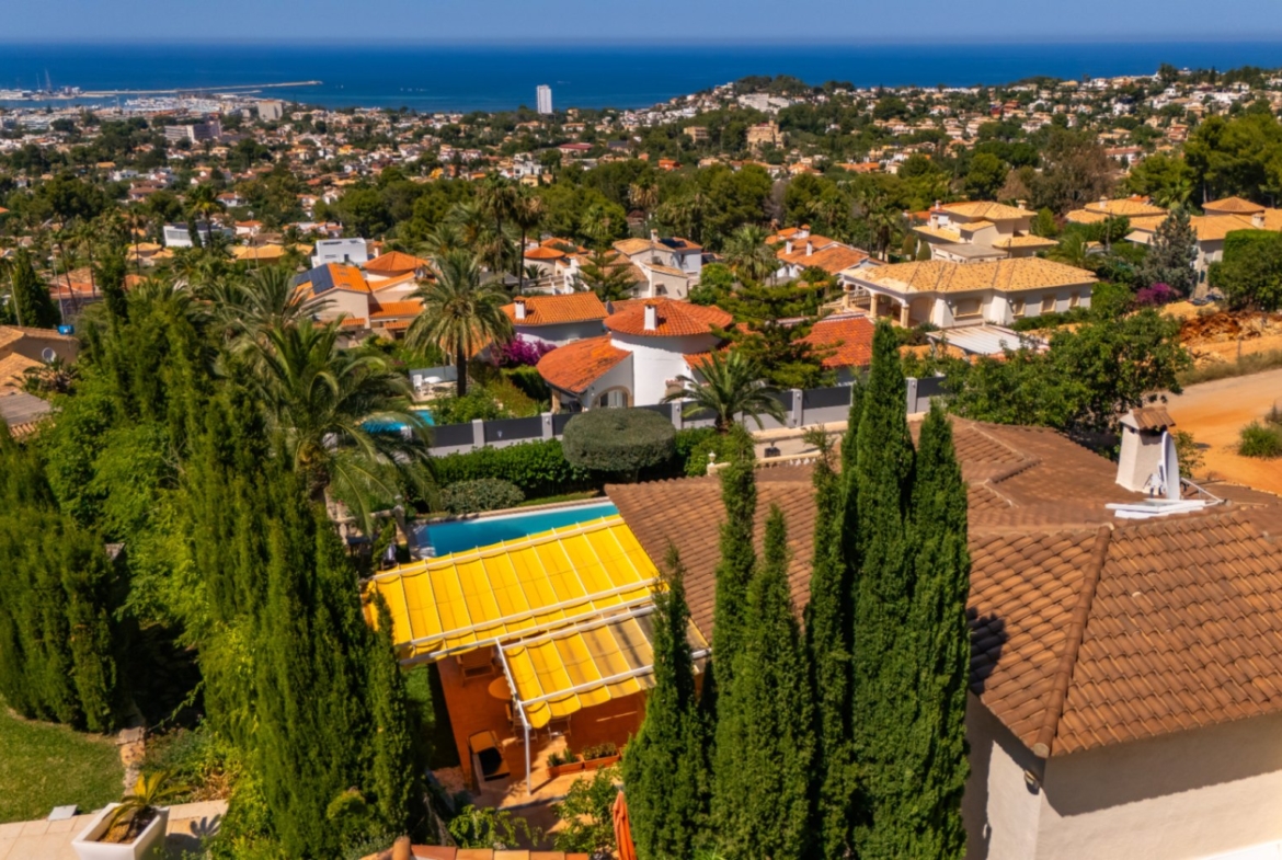 RE02-134204 villa for sale in Denia