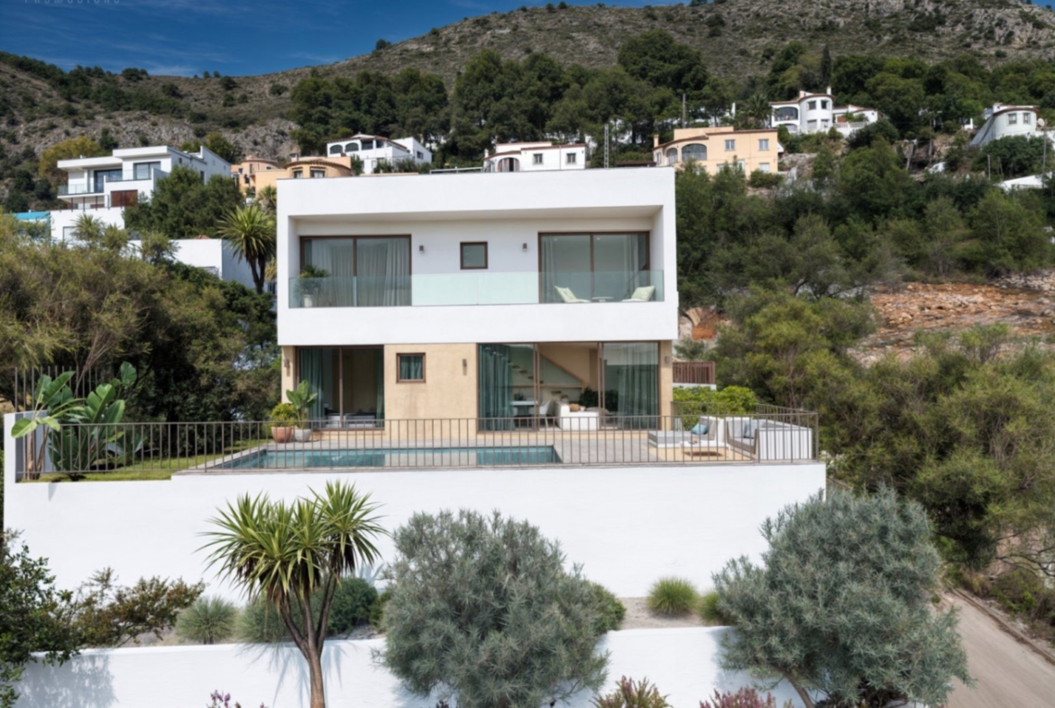 RE02-761670  villa en venta en Alcalalí