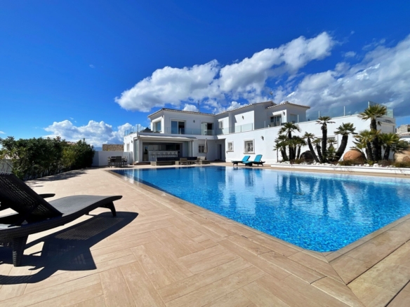 villa for sale in Benitachell