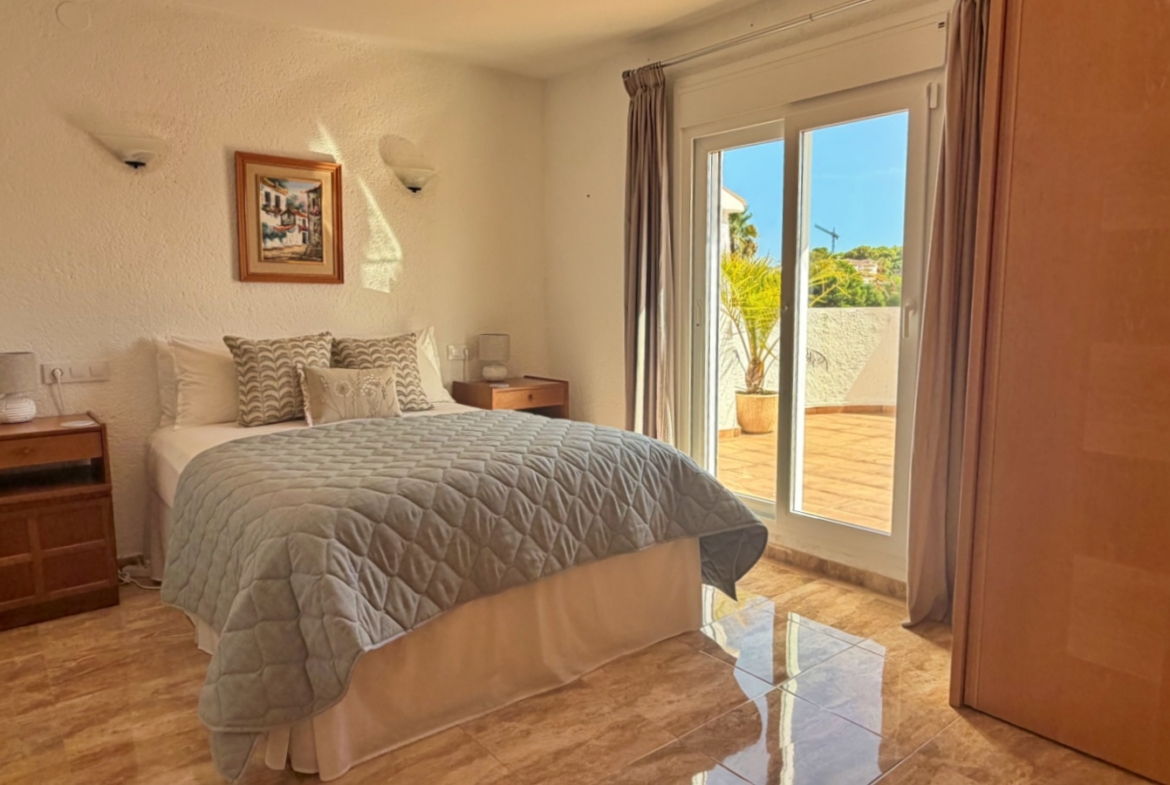 RE02-784904 villa zum verkauf in Moraira