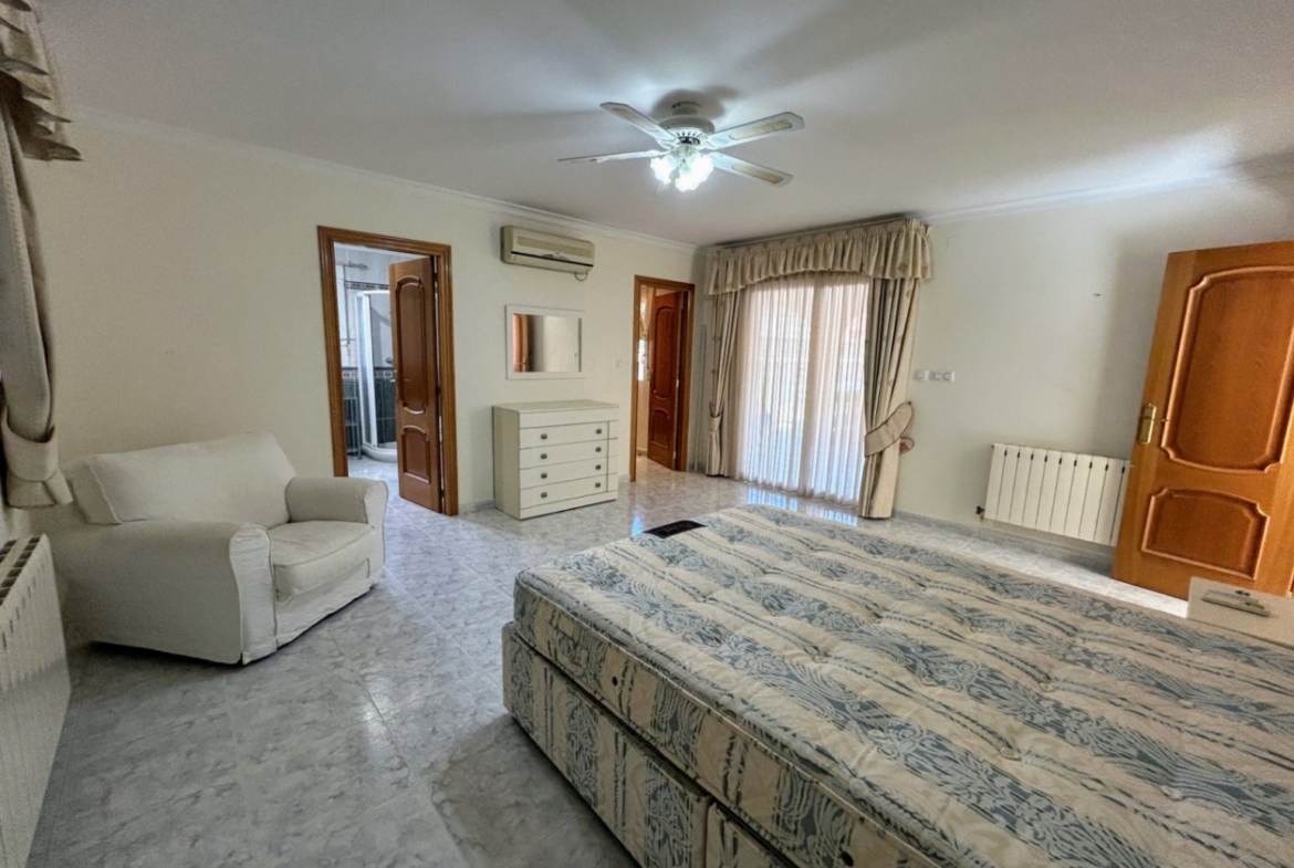 RE02-447952  villa à la vente à Jalón