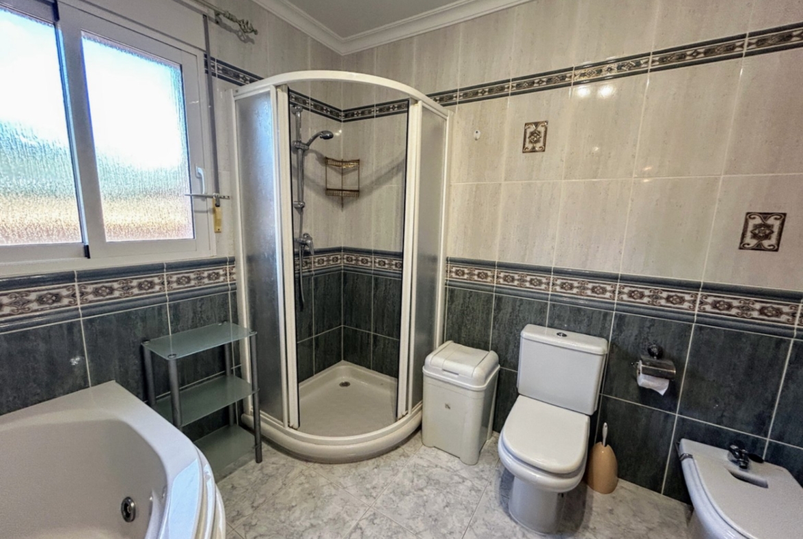 RE02-447952  villa à la vente à Jalón
