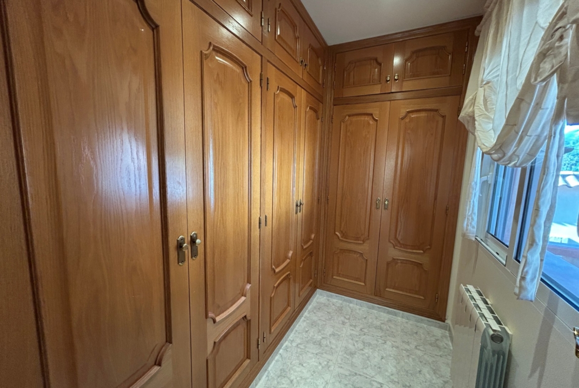 RE02-447952  villa à la vente à Jalón