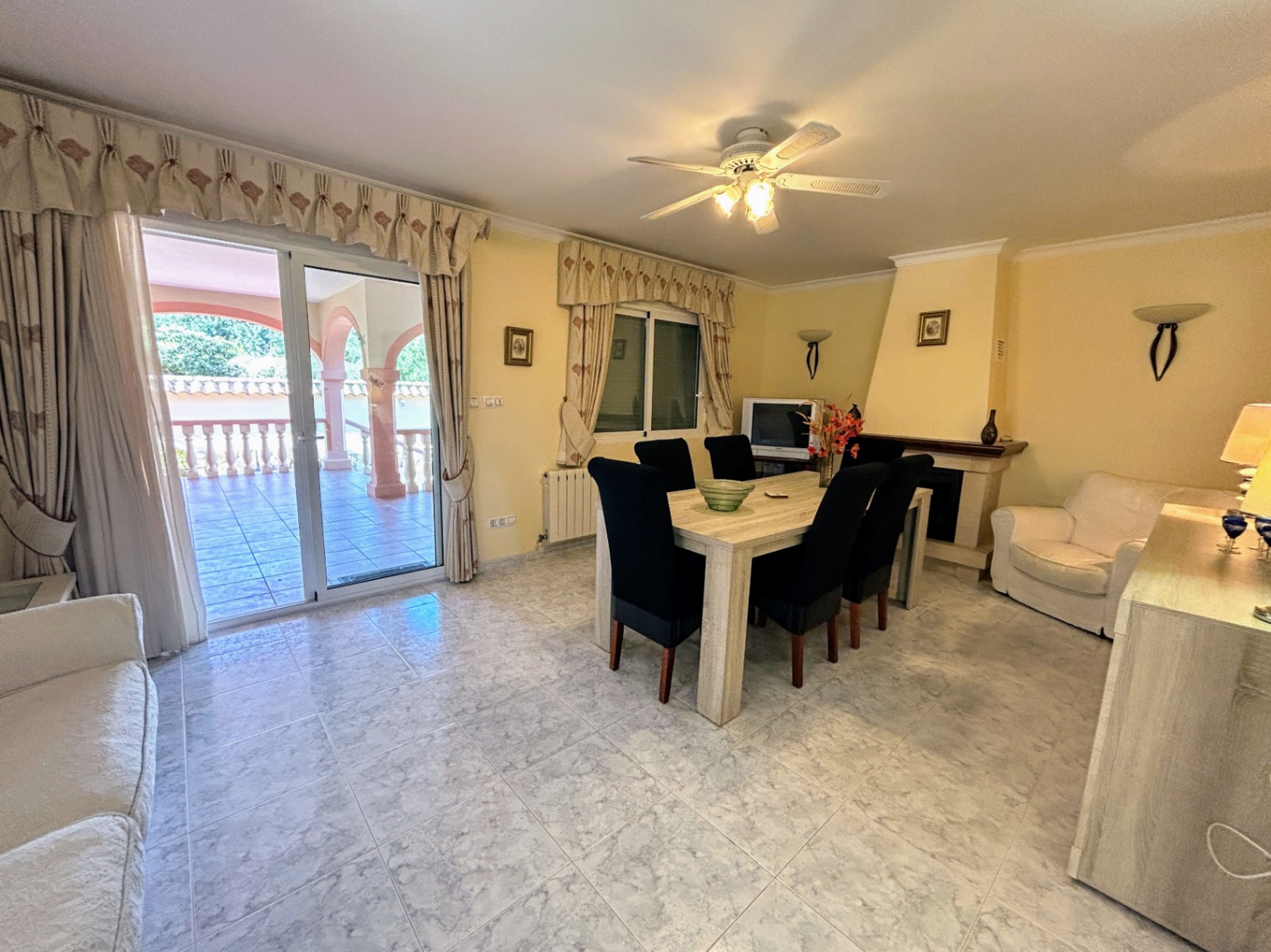 RE02-447952  villa à la vente à Jalón