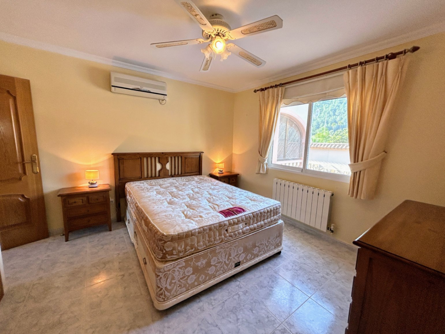 RE02-447952  villa à la vente à Jalón