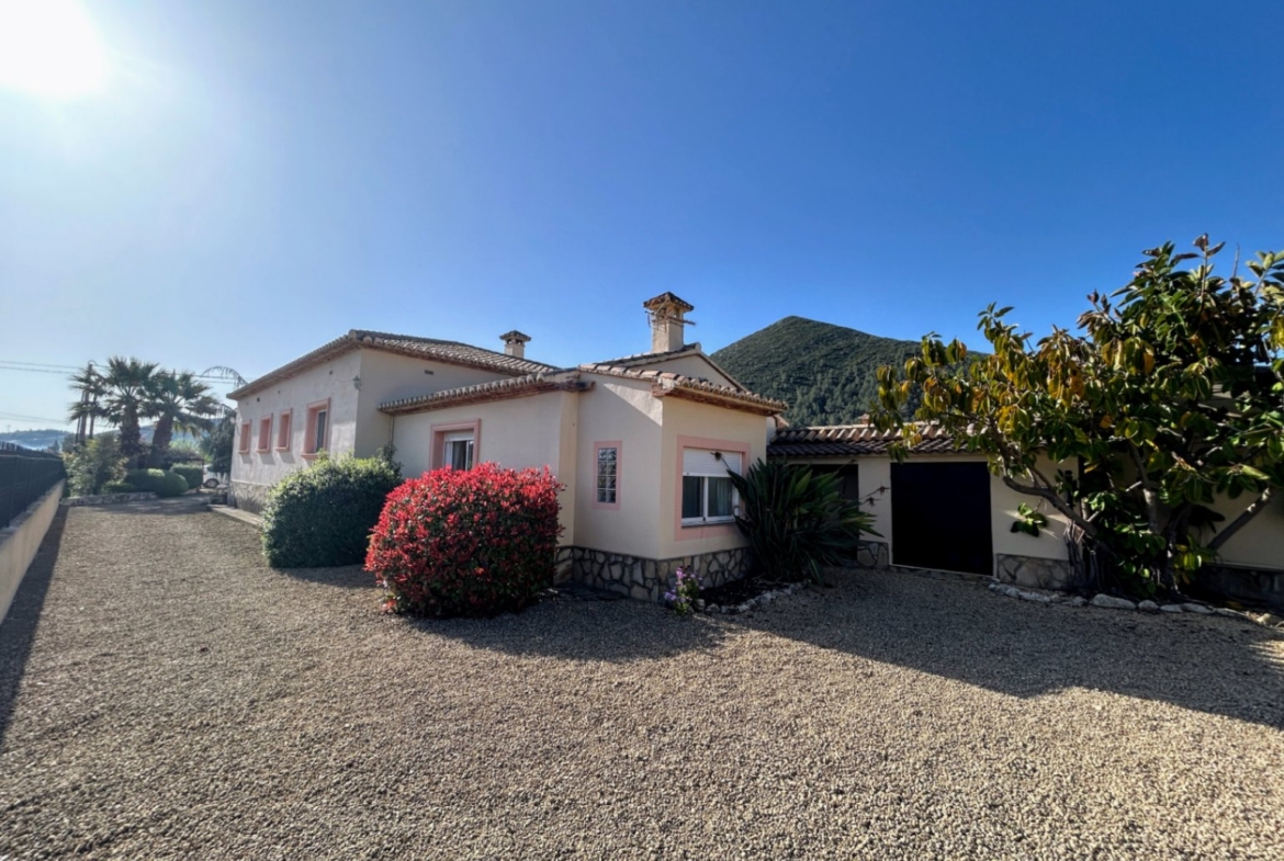 RE02-447952  villa à la vente à Jalón