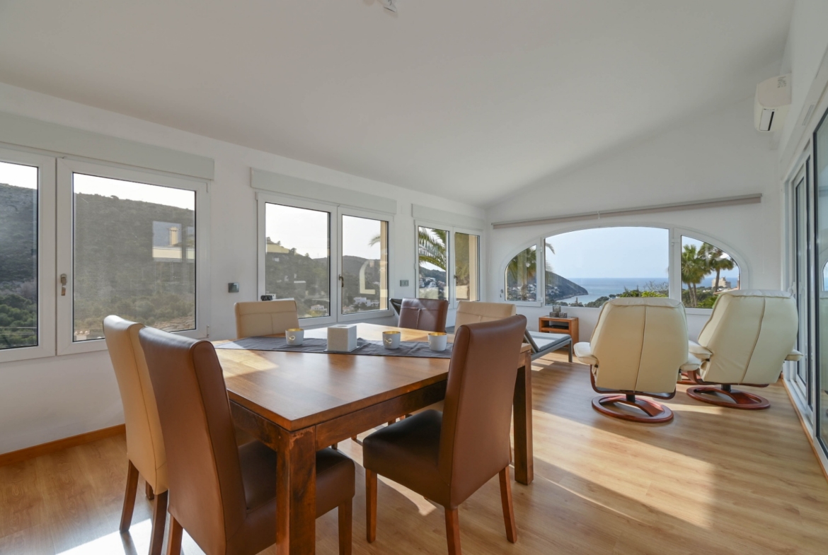 RE02-937934 villa zum verkauf in Moraira