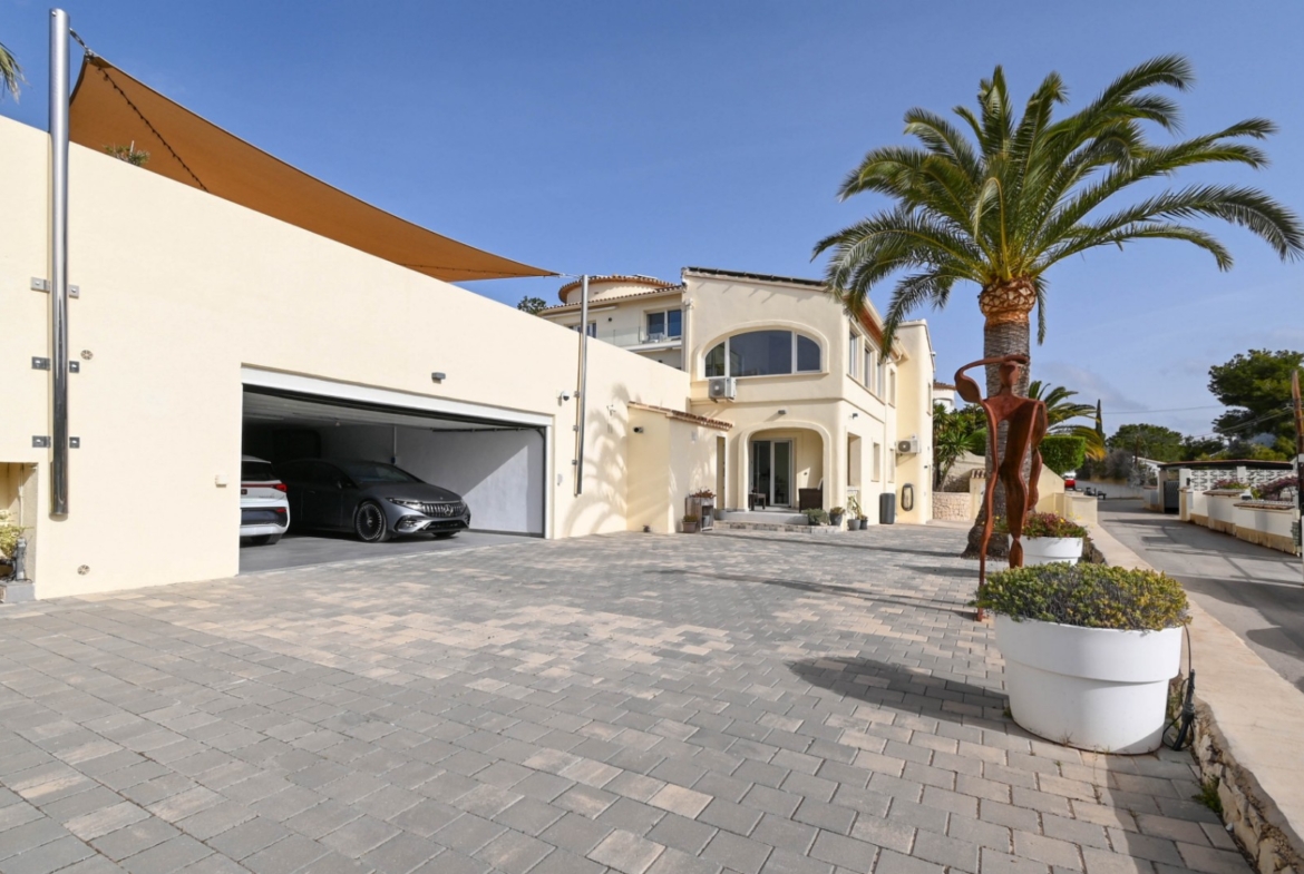 RE02-937934 villa zum verkauf in Moraira
