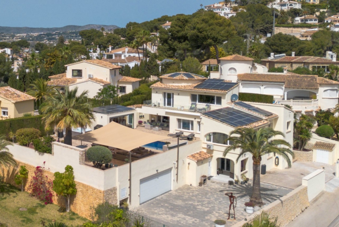 RE02-937934 villa zum verkauf in Moraira