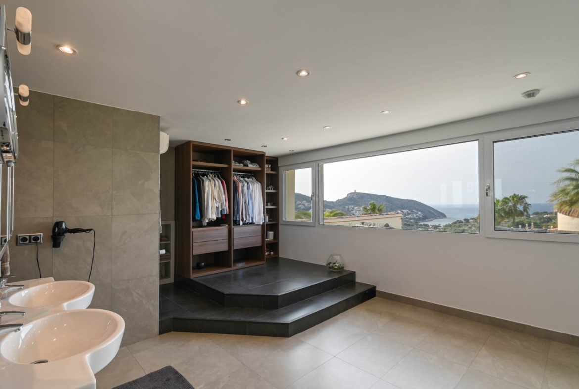 RE02-937934 villa zum verkauf in Moraira