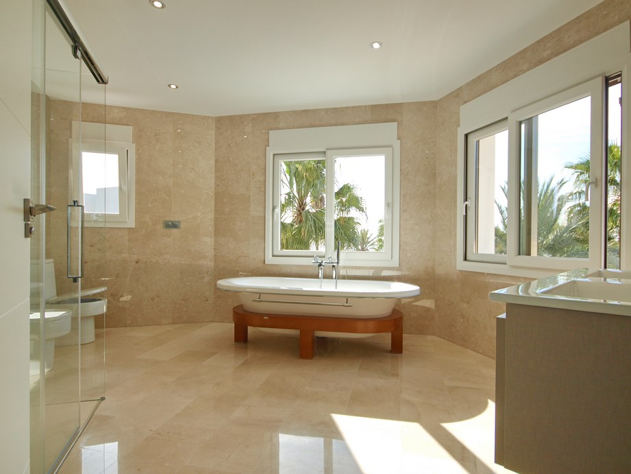 RE09-1I6EZCA Villa for sale in Benissa