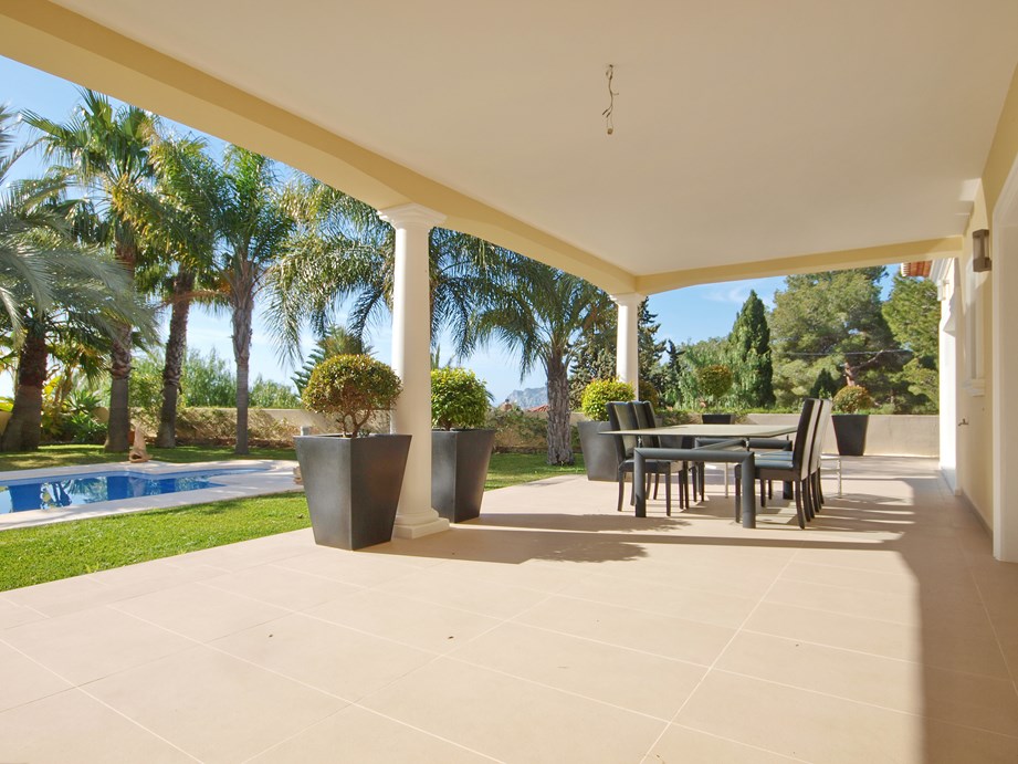 RE09-1I6EZCA Villa for sale in Benissa