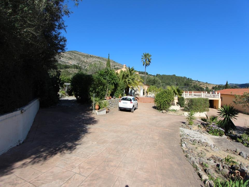 RE02-185180 villa for sale in Jalón