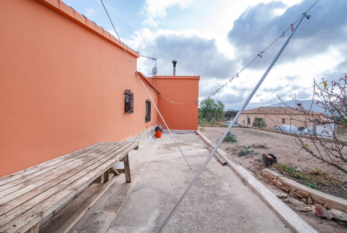 RE06-138KTVB Finca / Country Property zum verkauf in Benissa