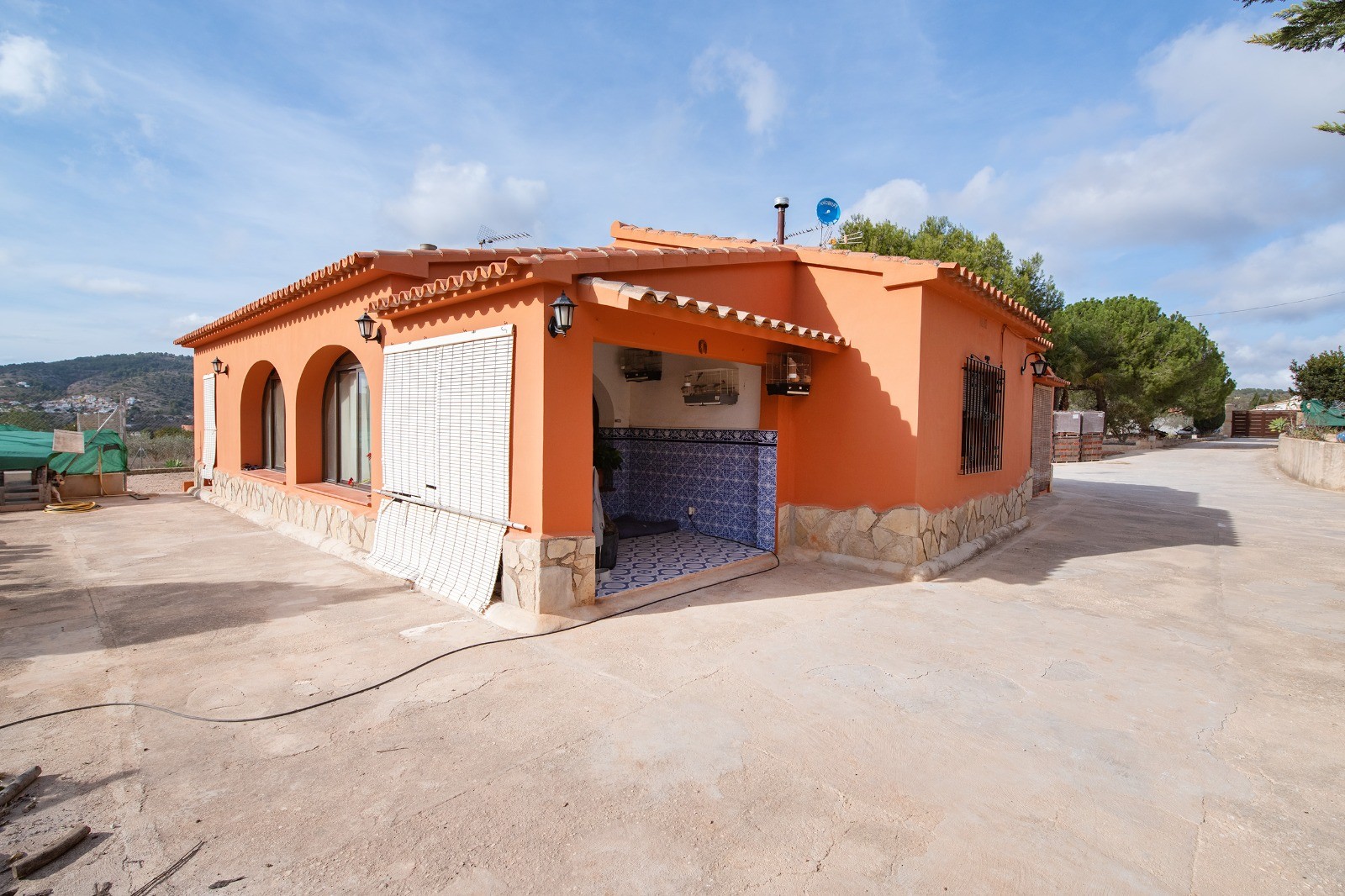 o_1i4rritlv1p3g14m914a210tf14k93b RE06-138KTVB Finca / Country Property zum verkauf in Benissa