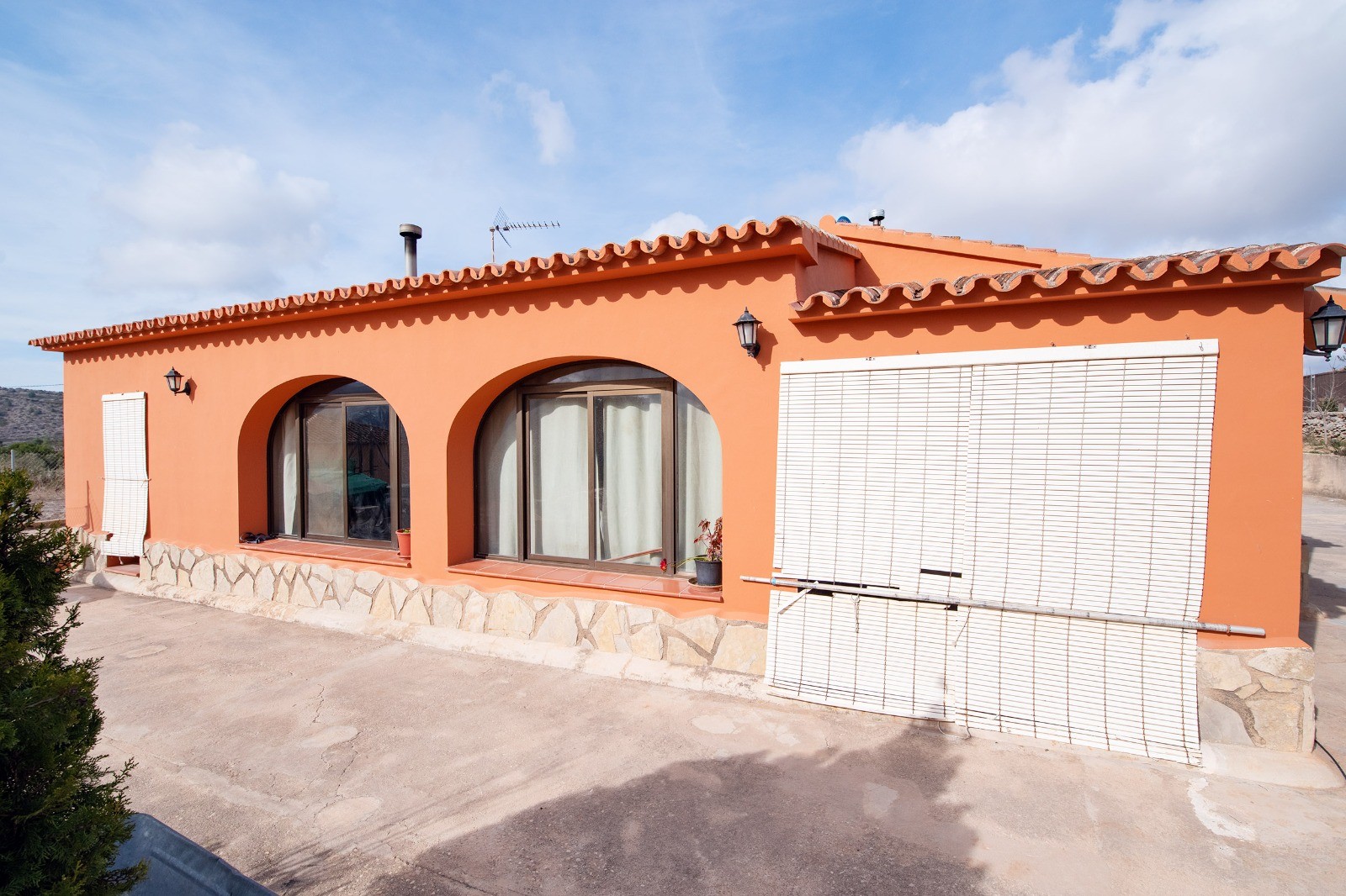 o_1i4rritlvnp514ec9nbc7rer83c RE06-138KTVB Finca / Country Property zum verkauf in Benissa